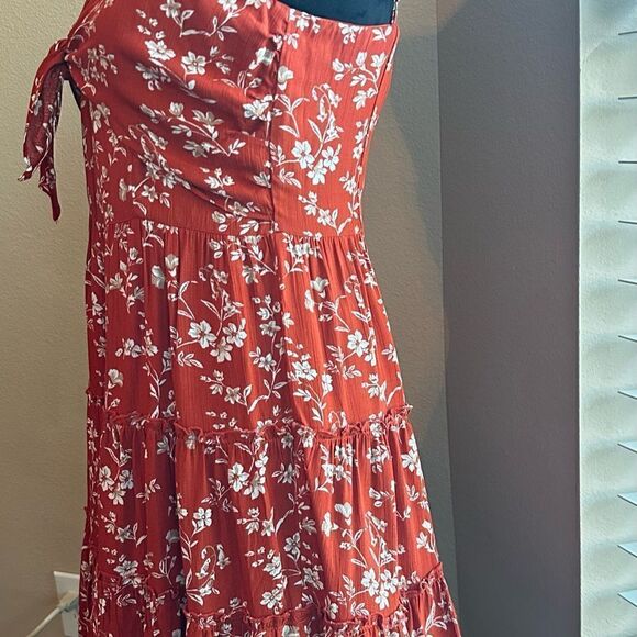 NWOT Love Riche Rust Color w/Floral Pattern Mini Dress, Tie Front, Size Medium - Picture 4 of 13